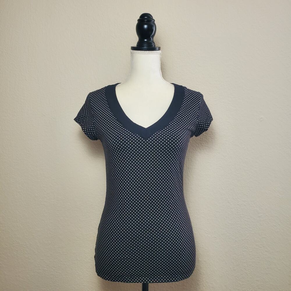 Express Black Cream Polka Dot V-Neck Top Small